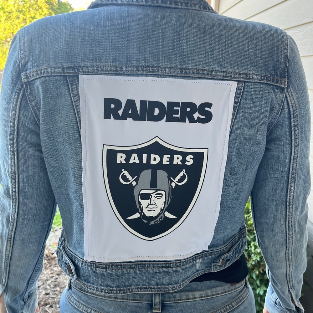 Las Vegas Raiders Jean Jacket size Small S